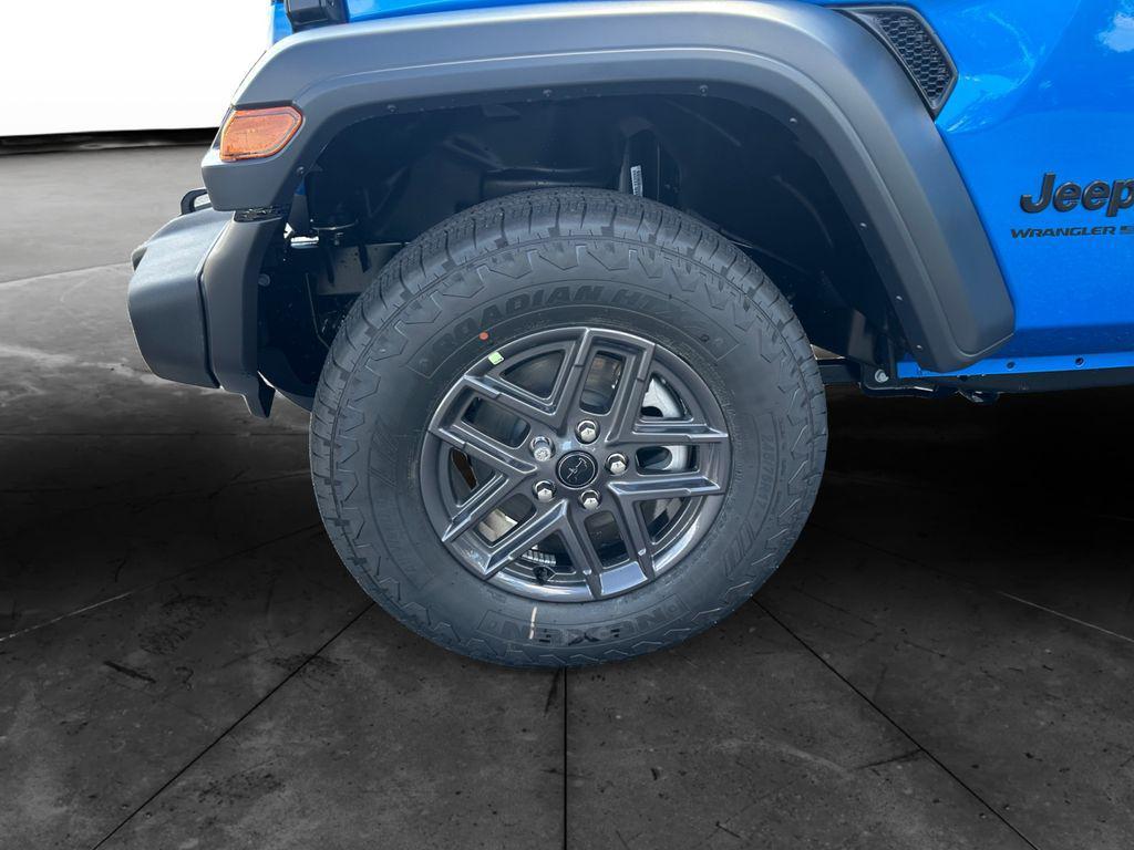 new 2025 Jeep Wrangler car, priced at $40,948