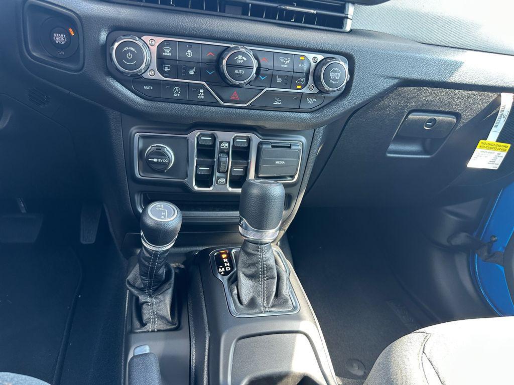 new 2025 Jeep Wrangler car, priced at $40,948
