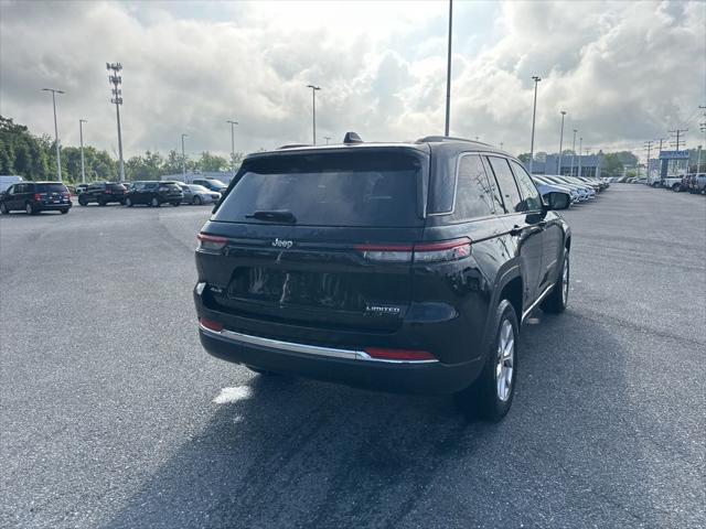 used 2022 Jeep Grand Cherokee car, priced at $29,000