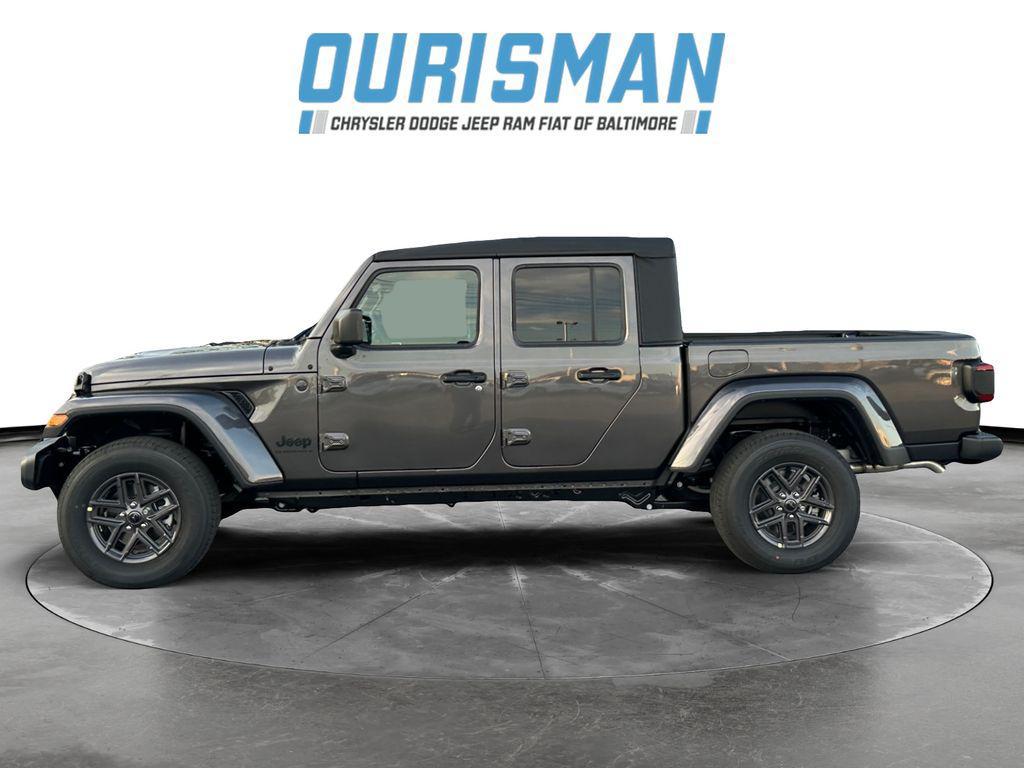 new 2025 Jeep Gladiator car, priced at $42,434