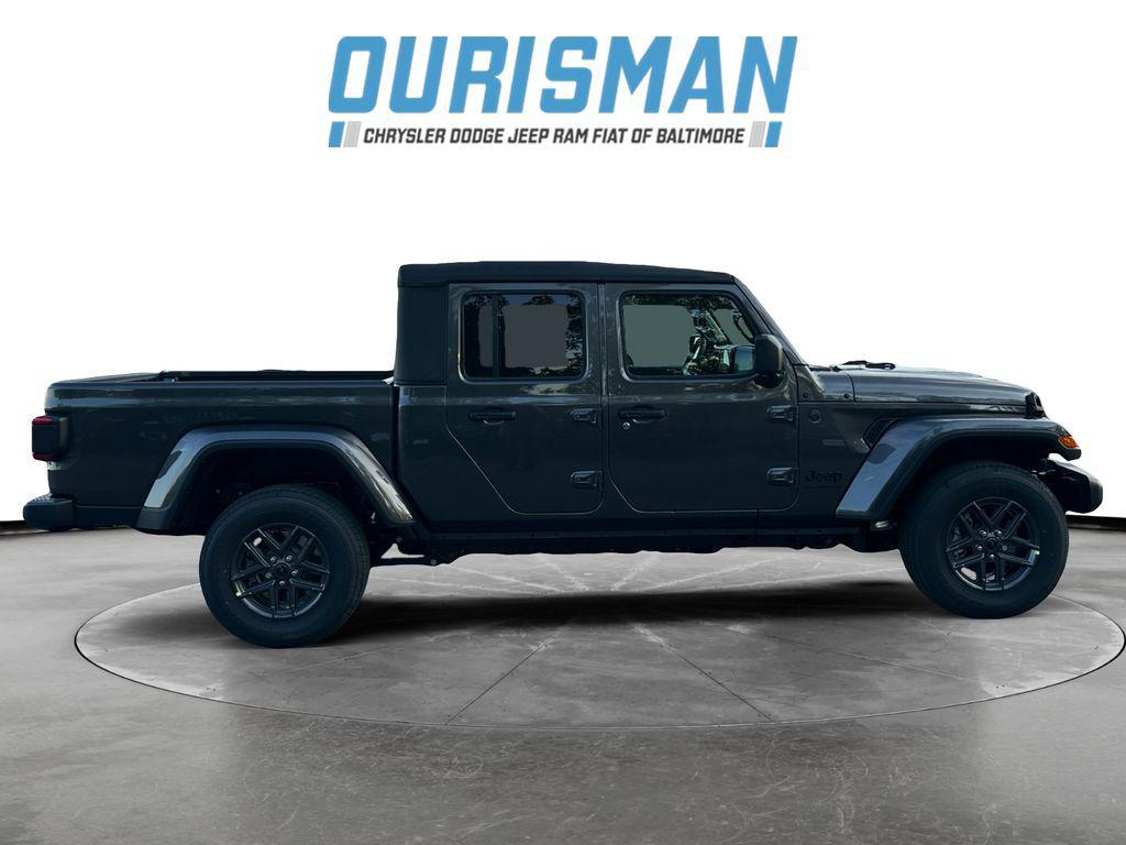 new 2025 Jeep Gladiator car, priced at $42,434