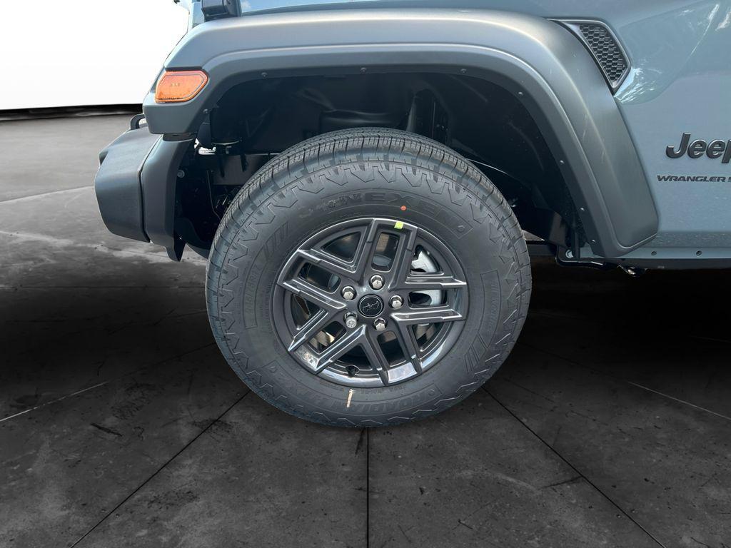 new 2025 Jeep Wrangler car, priced at $40,973