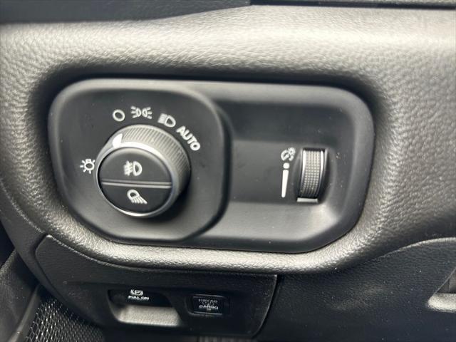 new 2025 Ram 1500 car, priced at $43,040