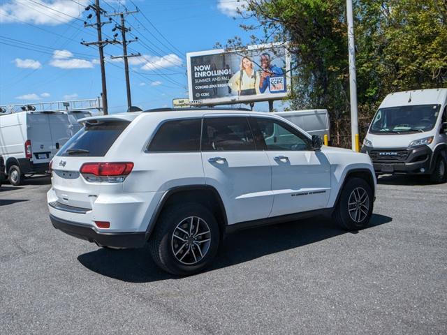 used 2022 Jeep Grand Cherokee car, priced at $27,596