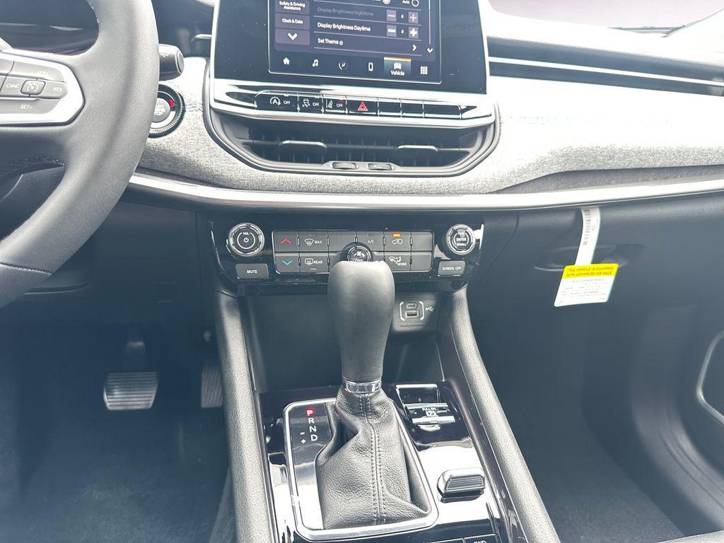 new 2025 Jeep Compass car, priced at $26,327