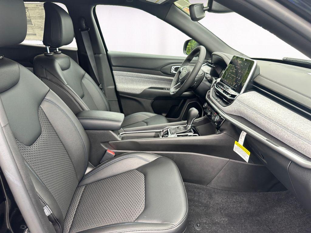new 2025 Jeep Compass car, priced at $26,327