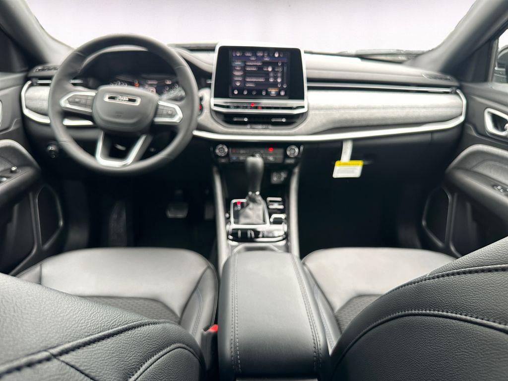 new 2025 Jeep Compass car, priced at $26,327