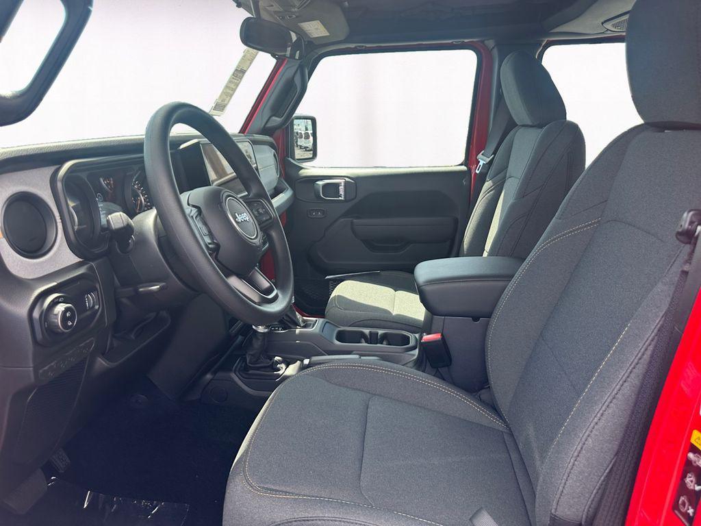 new 2025 Jeep Gladiator car, priced at $36,164