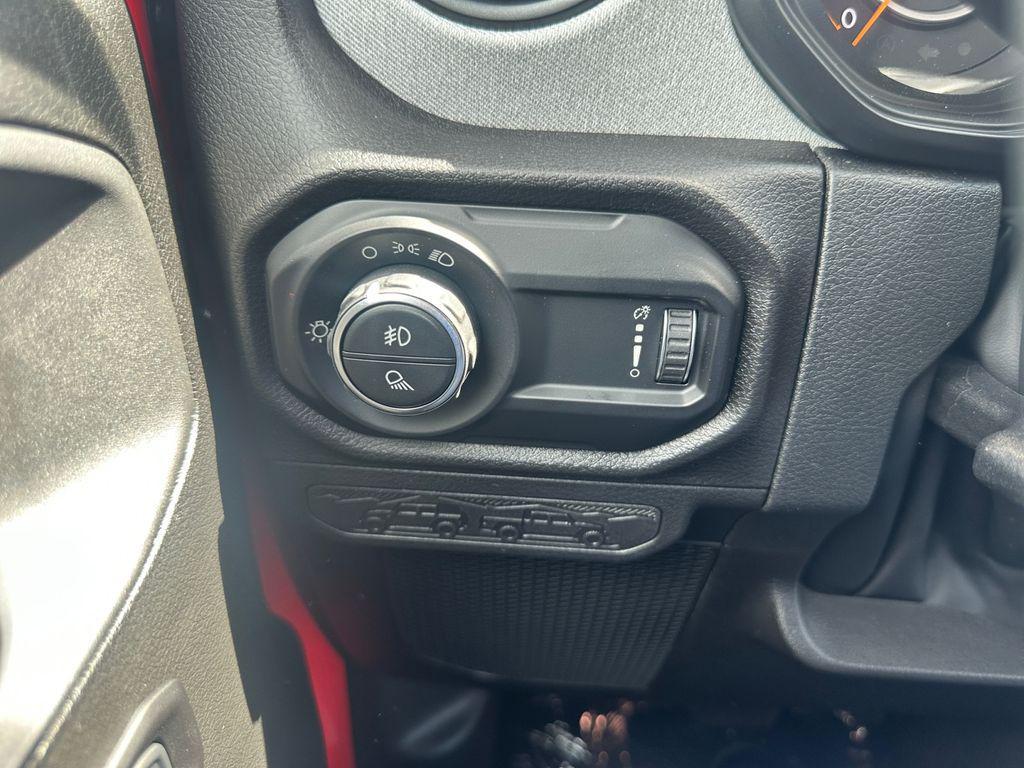new 2025 Jeep Gladiator car, priced at $36,164
