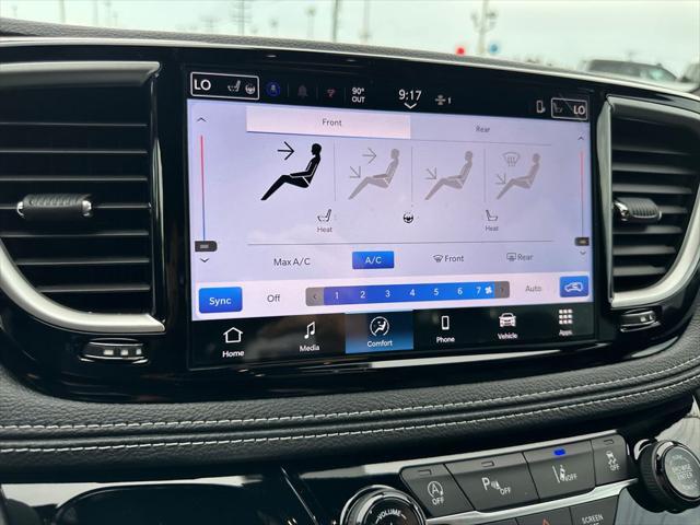 new 2025 Chrysler Pacifica car, priced at $38,036
