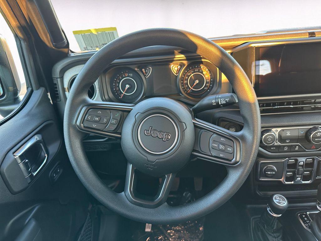 new 2025 Jeep Gladiator car, priced at $37,000