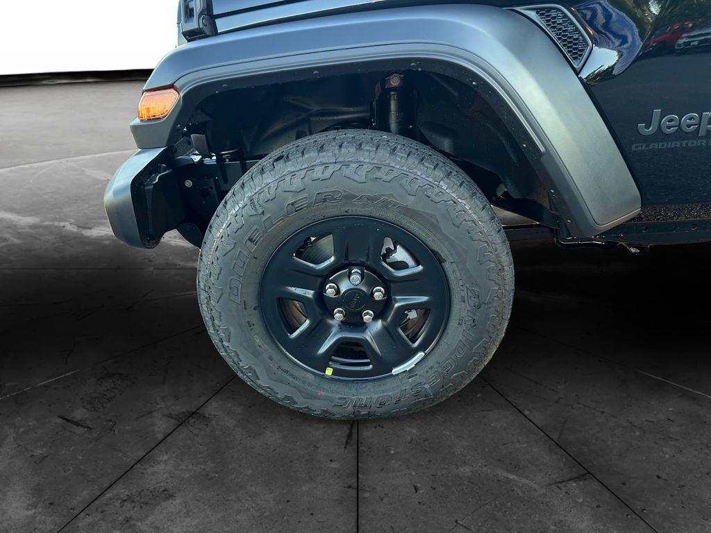 new 2025 Jeep Gladiator car, priced at $37,000