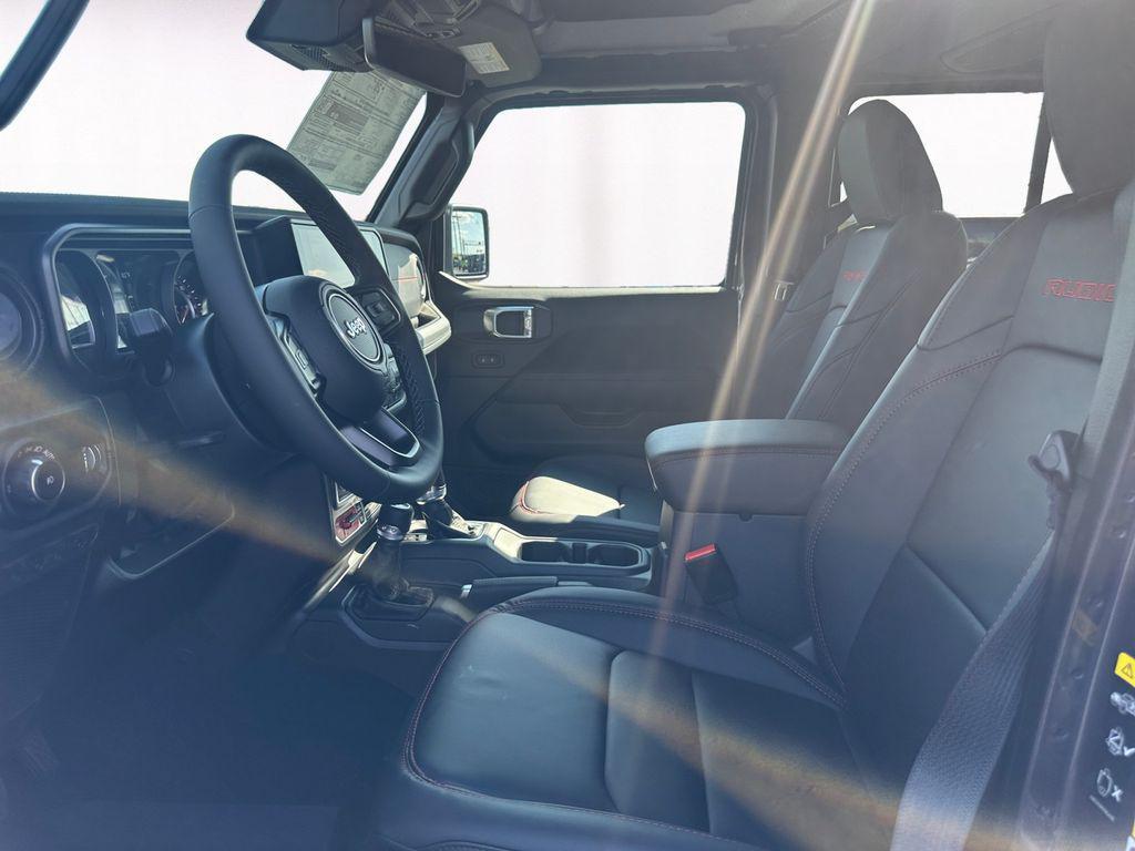 new 2025 Jeep Wrangler car, priced at $61,117
