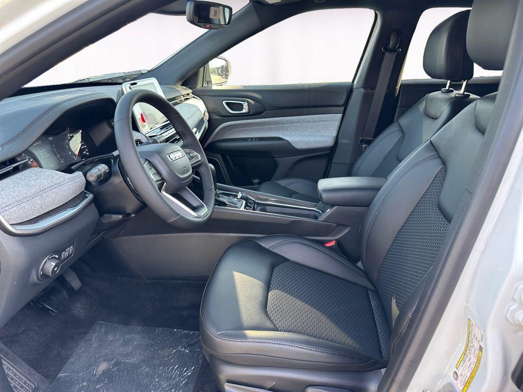 new 2025 Jeep Compass car, priced at $26,404