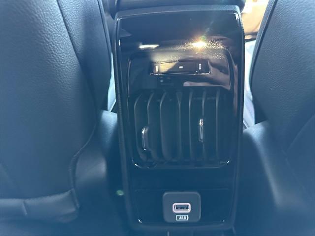 new 2025 Jeep Compass car, priced at $25,904
