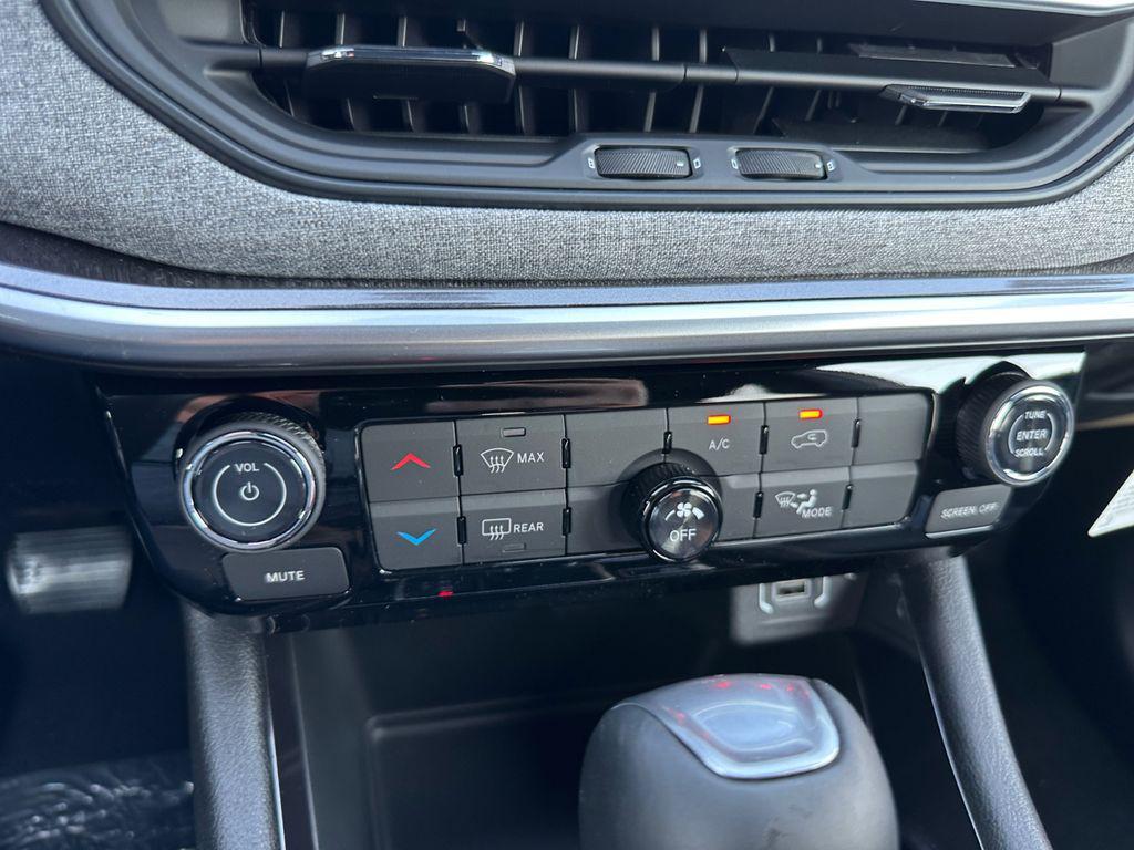 new 2025 Jeep Compass car, priced at $26,404