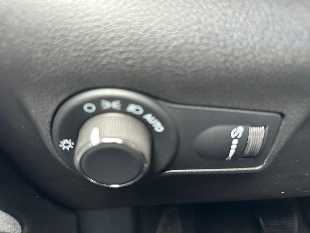 new 2025 Jeep Compass car, priced at $25,677