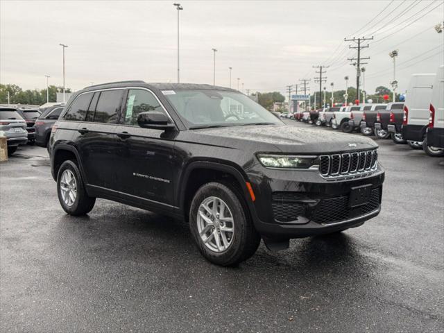 new 2025 Jeep Grand Cherokee car, priced at $35,975