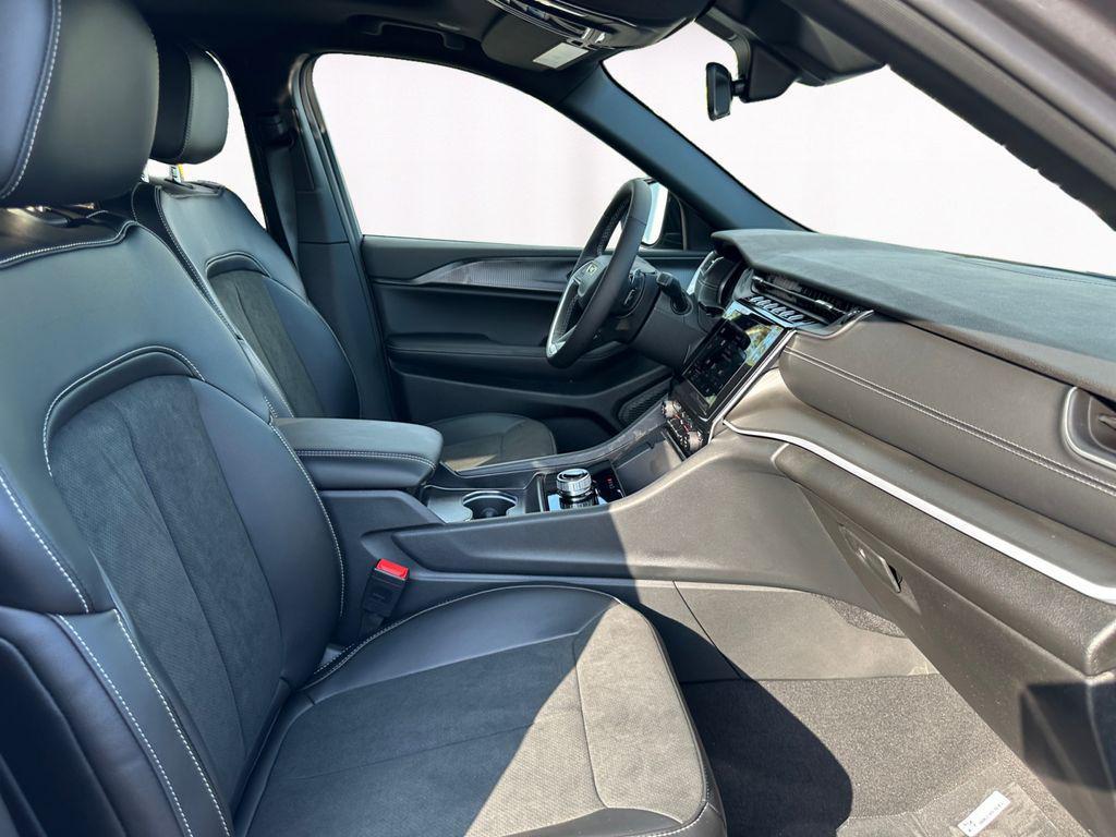 new 2025 Jeep Grand Cherokee L car, priced at $42,467