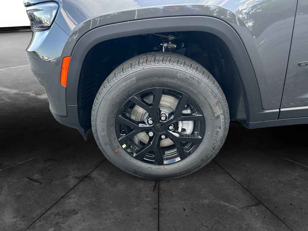 new 2025 Jeep Grand Cherokee L car, priced at $42,467