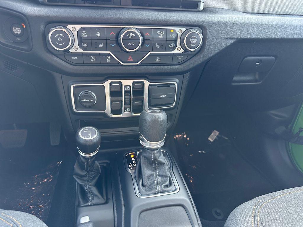 new 2025 Jeep Wrangler car, priced at $40,973