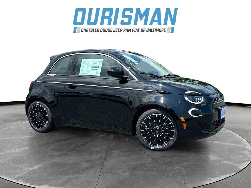new 2025 FIAT 500e car
