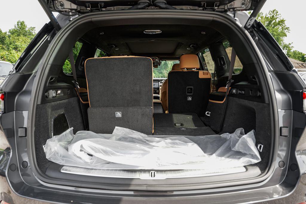new 2025 Jeep Grand Cherokee L car, priced at $68,305