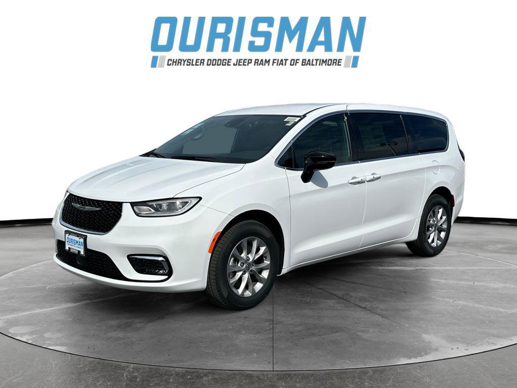 new 2025 Chrysler Pacifica car, priced at $35,853
