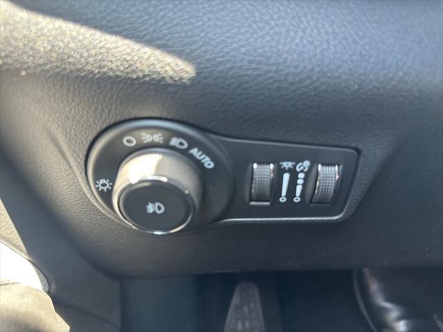 new 2025 Jeep Compass car, priced at $26,327