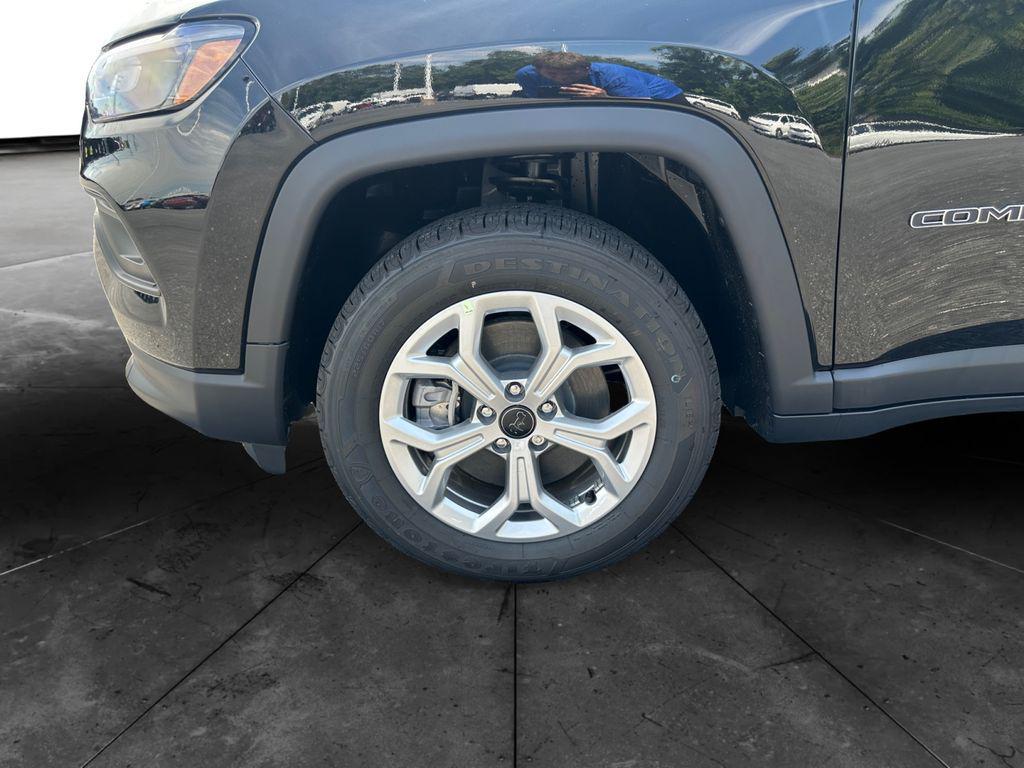 new 2025 Jeep Compass car, priced at $26,327