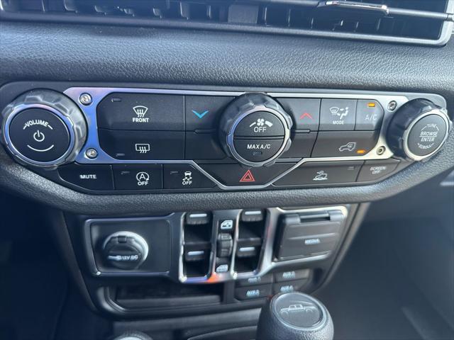 new 2025 Jeep Gladiator car, priced at $39,300