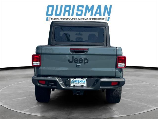 new 2025 Jeep Gladiator car, priced at $39,300
