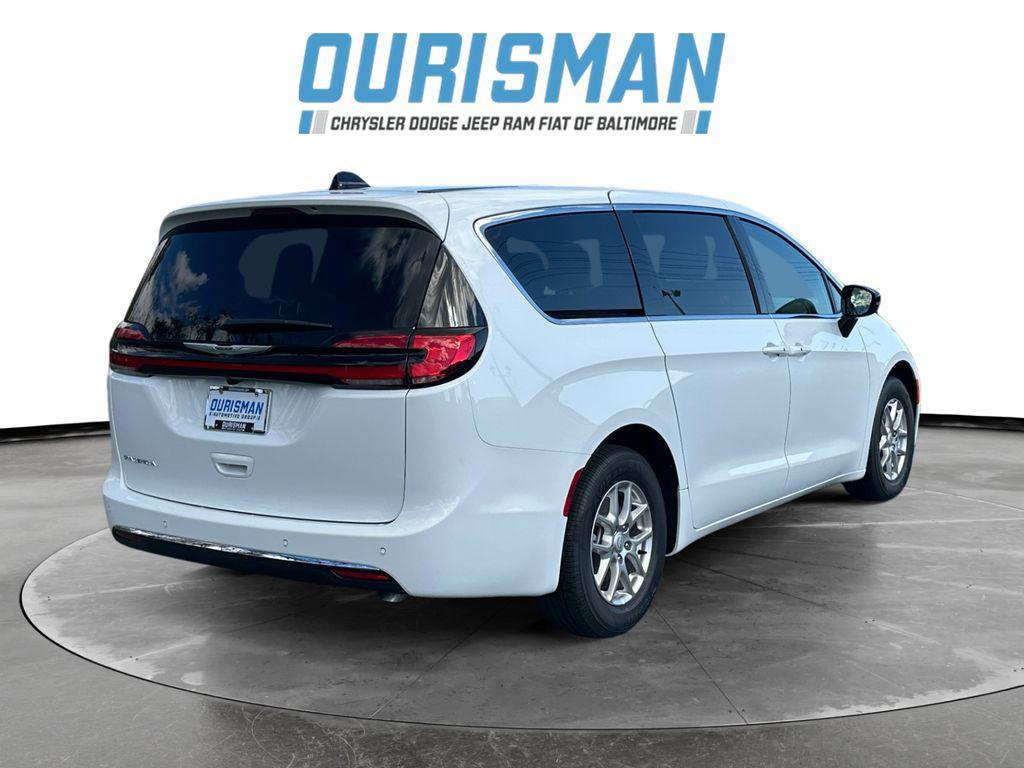 new 2026 Chrysler Pacifica car, priced at $38,078