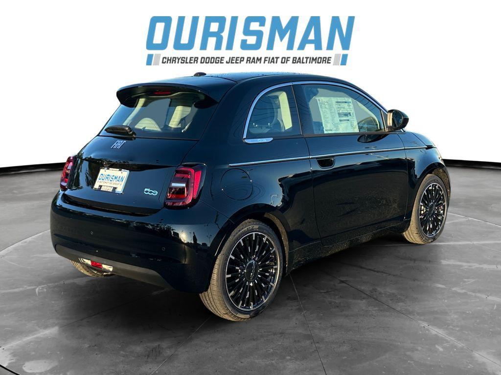 new 2025 FIAT 500e car