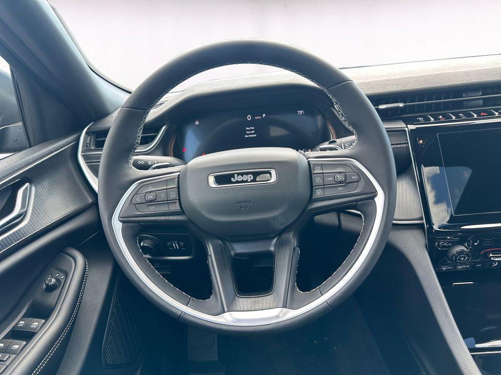 new 2025 Jeep Grand Cherokee L car, priced at $40,607