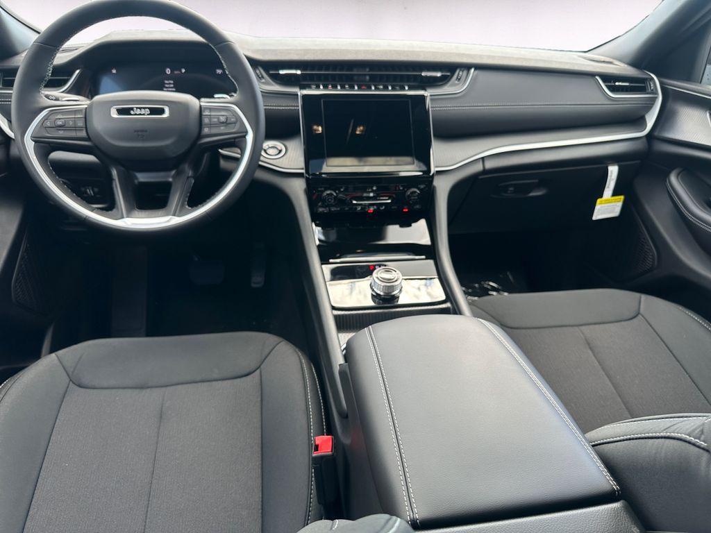 new 2025 Jeep Grand Cherokee L car, priced at $40,607