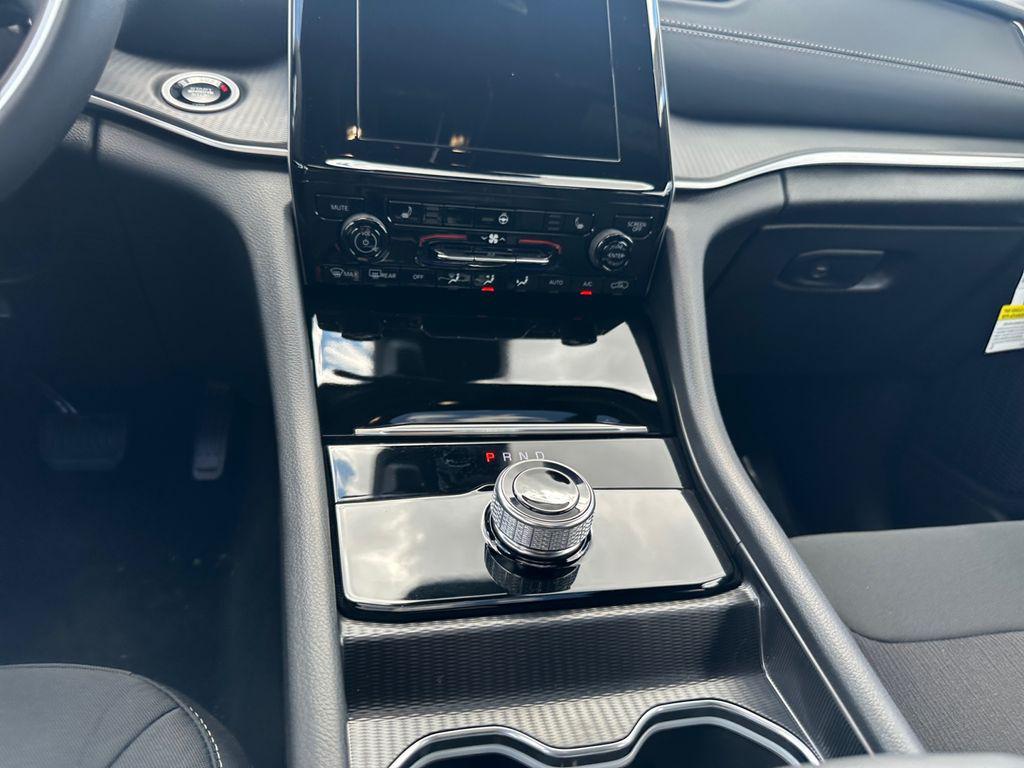new 2025 Jeep Grand Cherokee L car, priced at $40,607