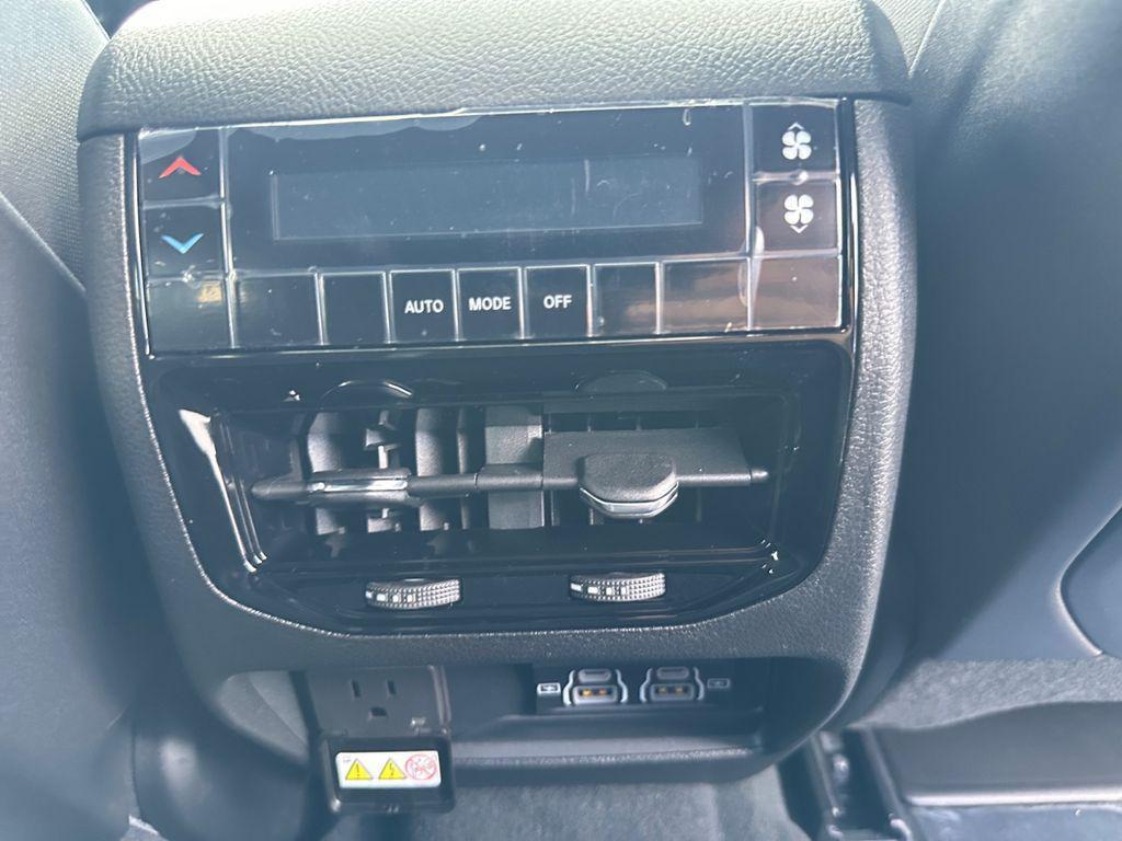 new 2025 Jeep Grand Cherokee L car, priced at $40,607