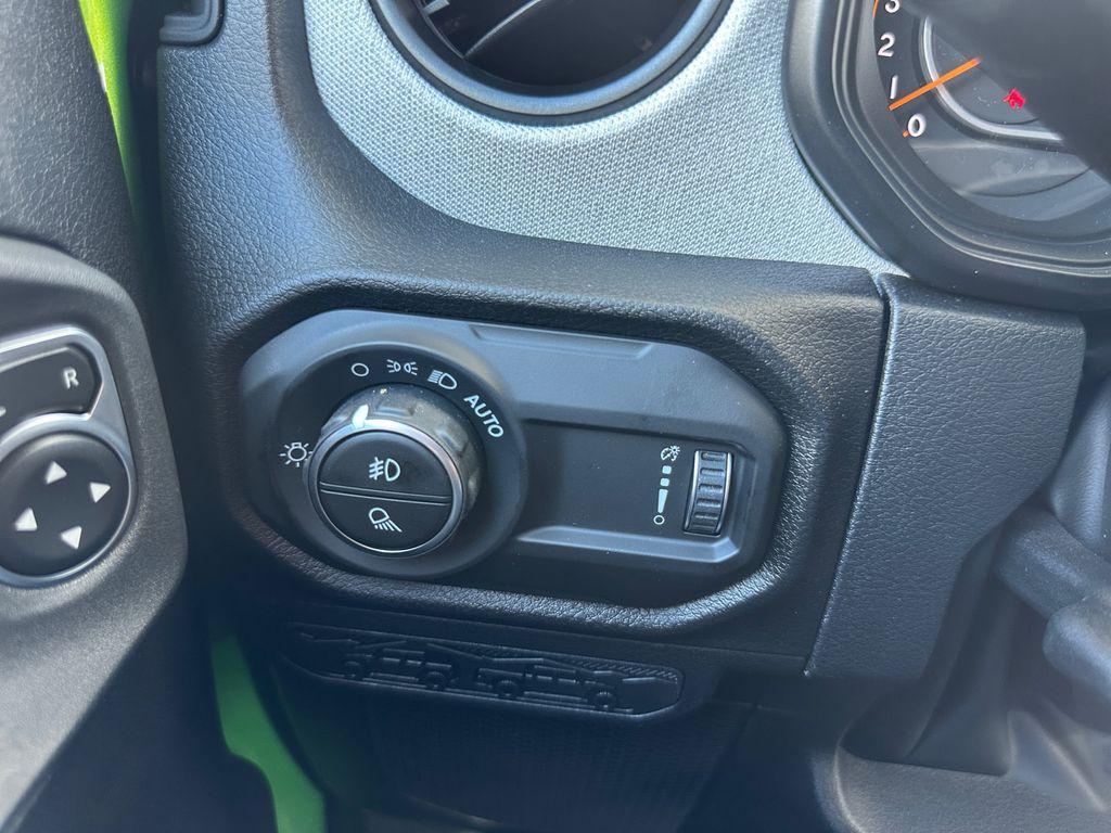 new 2025 Jeep Gladiator car, priced at $43,332