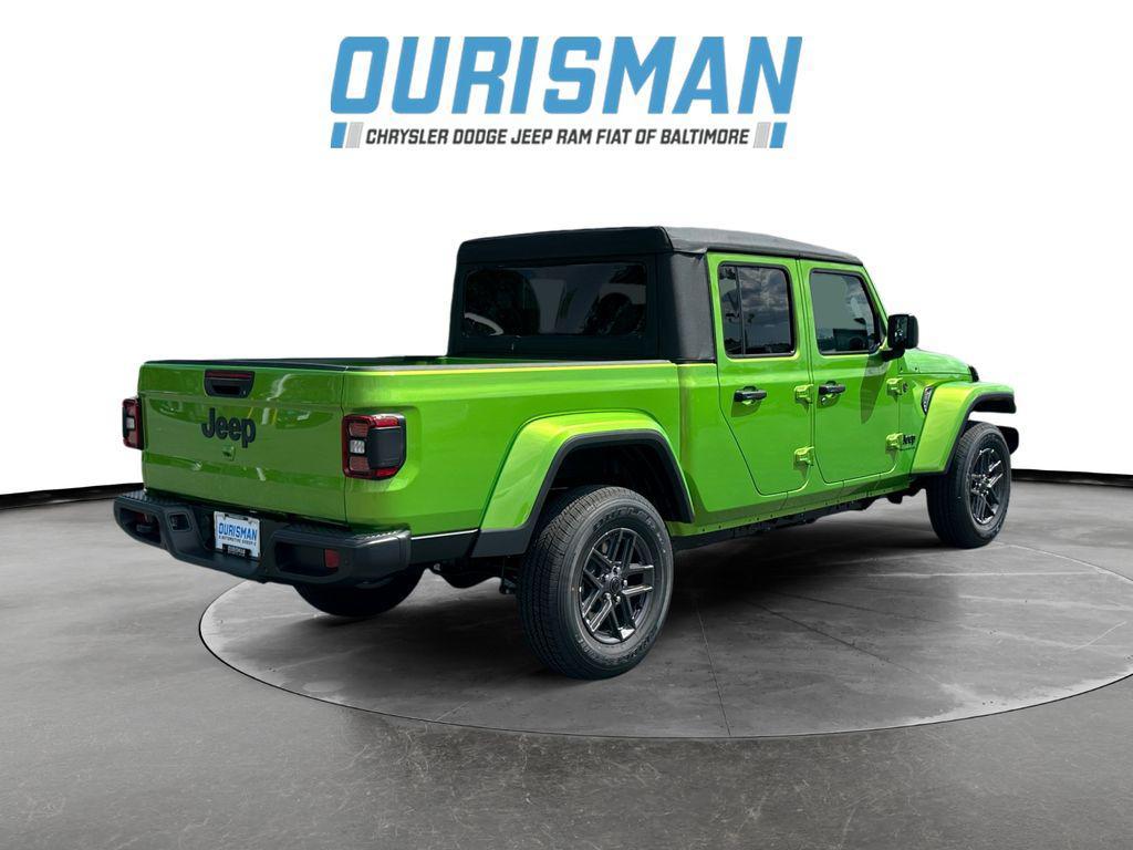 new 2025 Jeep Gladiator car, priced at $43,332
