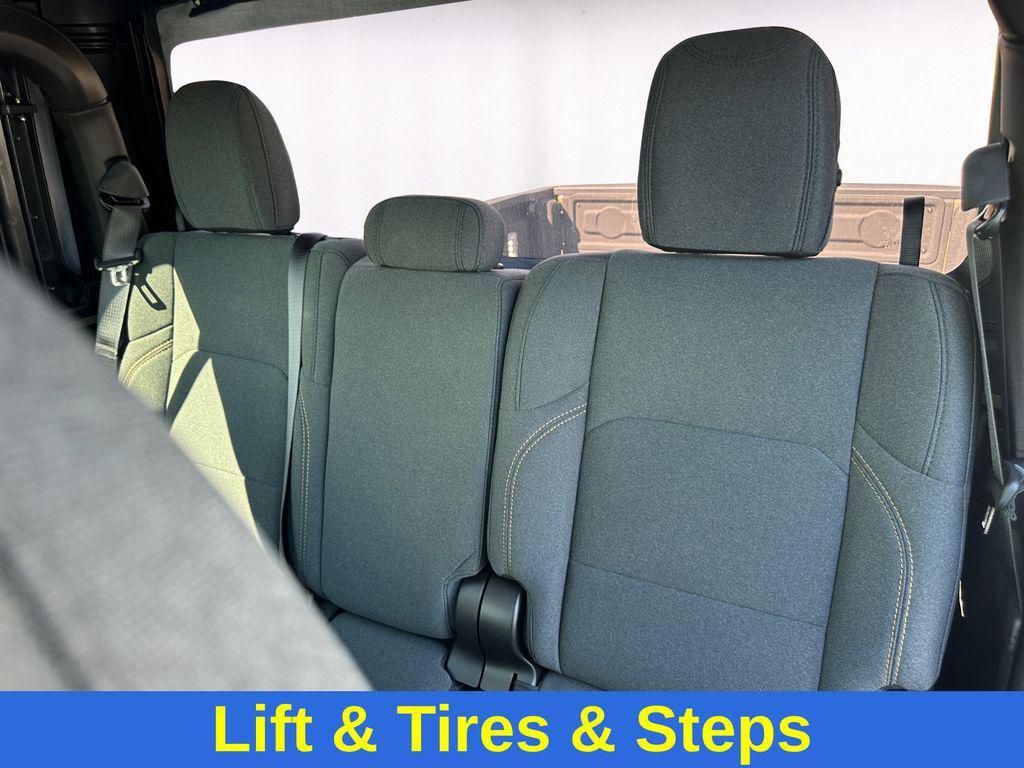 new 2025 Jeep Gladiator car, priced at $42,290