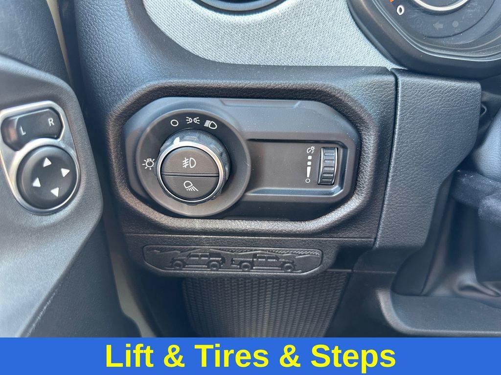 new 2025 Jeep Gladiator car, priced at $42,290