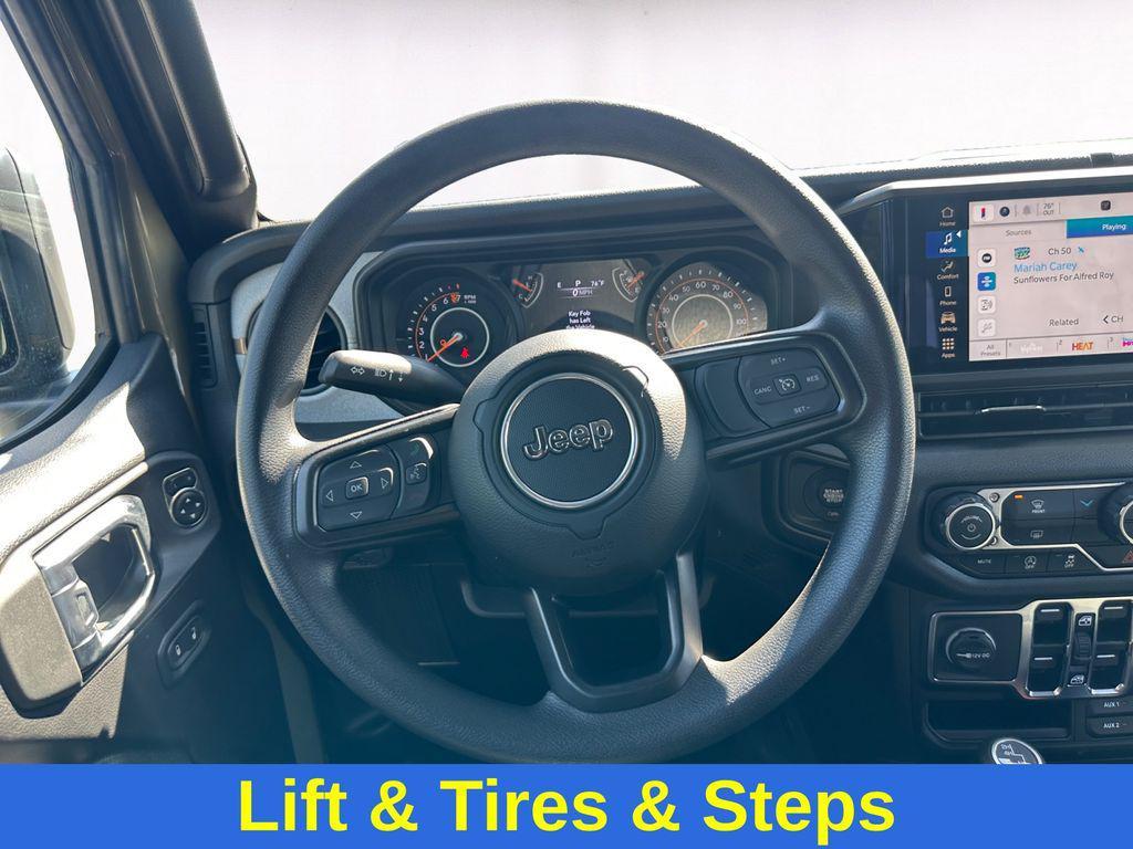 new 2025 Jeep Gladiator car, priced at $42,290