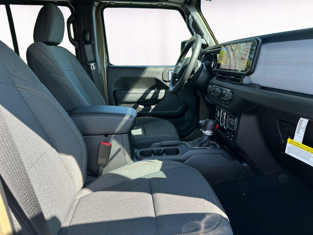 new 2025 Jeep Gladiator car, priced at $44,515