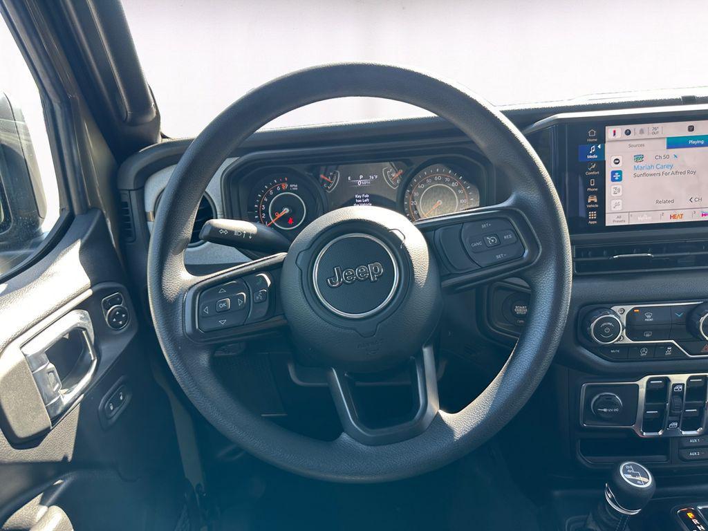 new 2025 Jeep Gladiator car, priced at $44,515