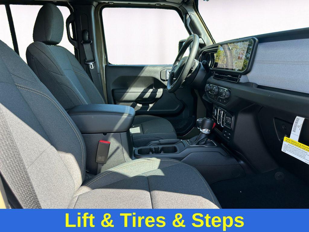 new 2025 Jeep Gladiator car, priced at $42,290