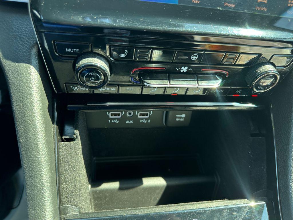 used 2021 Jeep Grand Cherokee L car, priced at $29,840