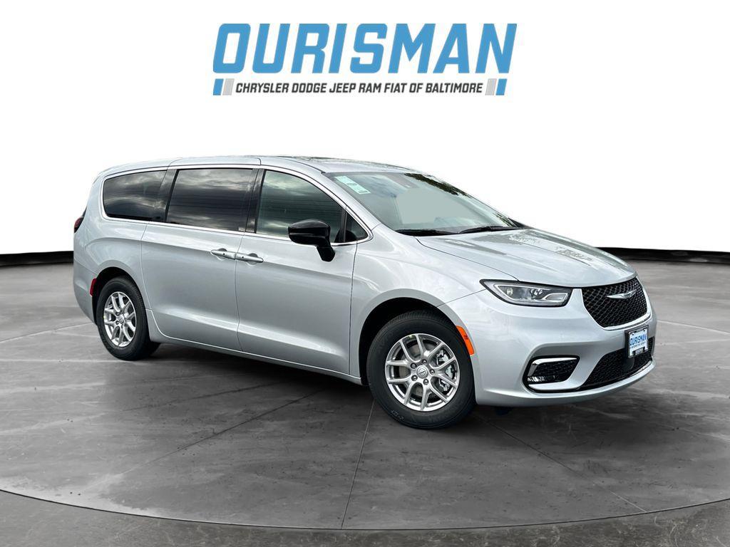 new 2026 Chrysler Pacifica car, priced at $40,302