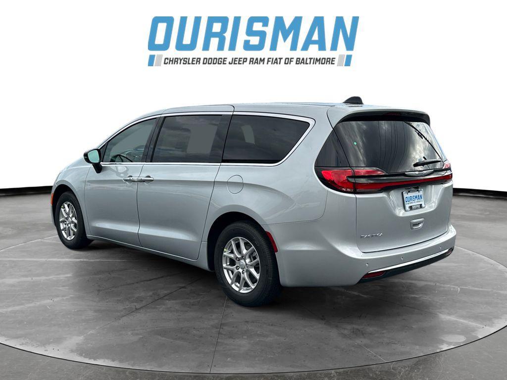 new 2026 Chrysler Pacifica car, priced at $40,302