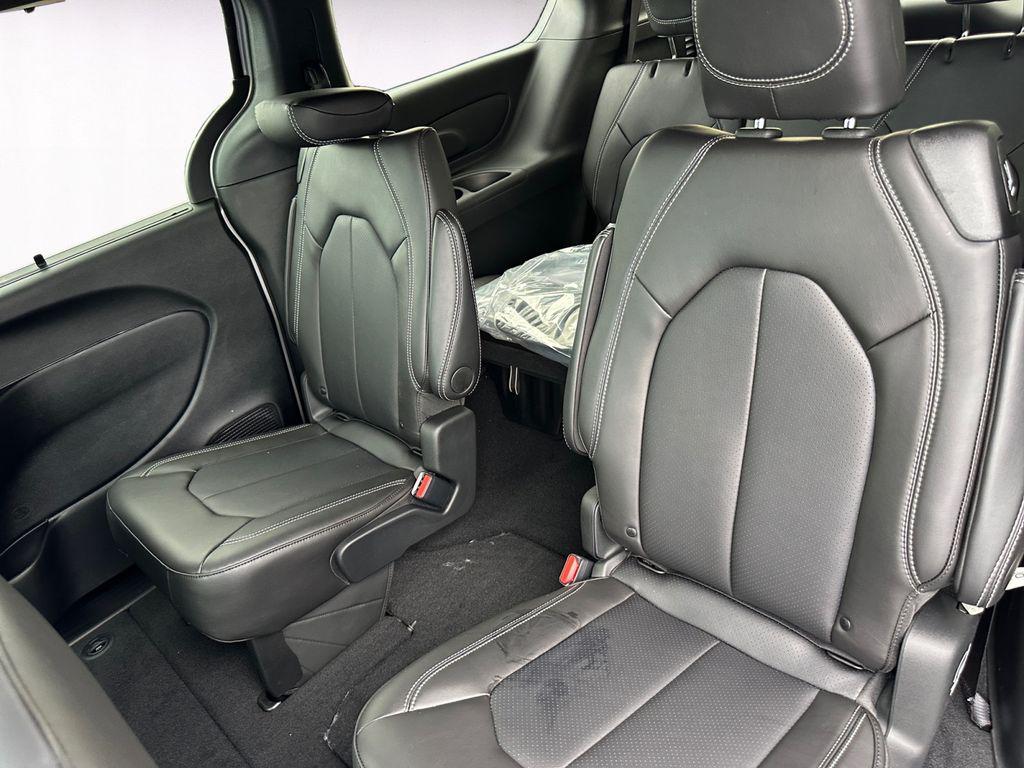 new 2026 Chrysler Pacifica car, priced at $40,302
